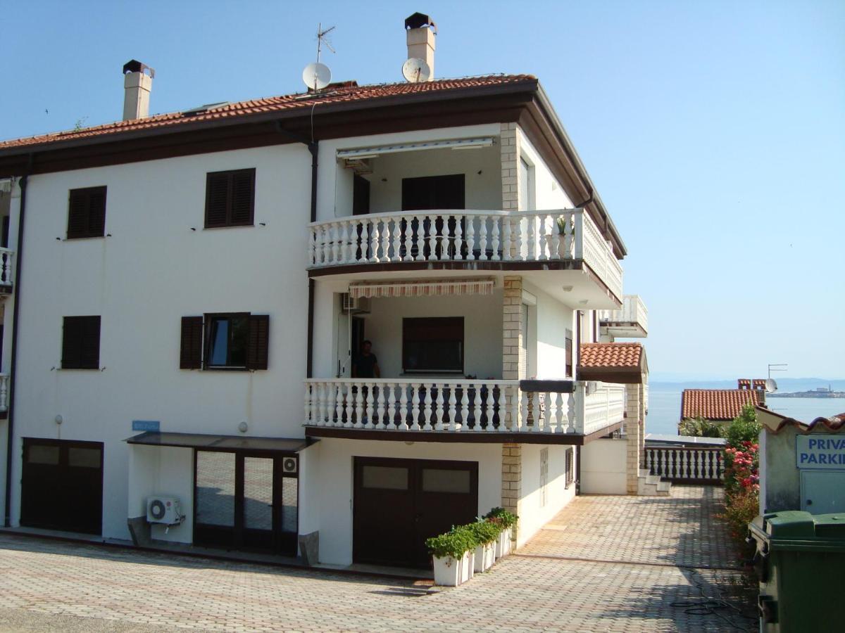 Apartman Carmen Crveni Vrh Dış mekan fotoğraf