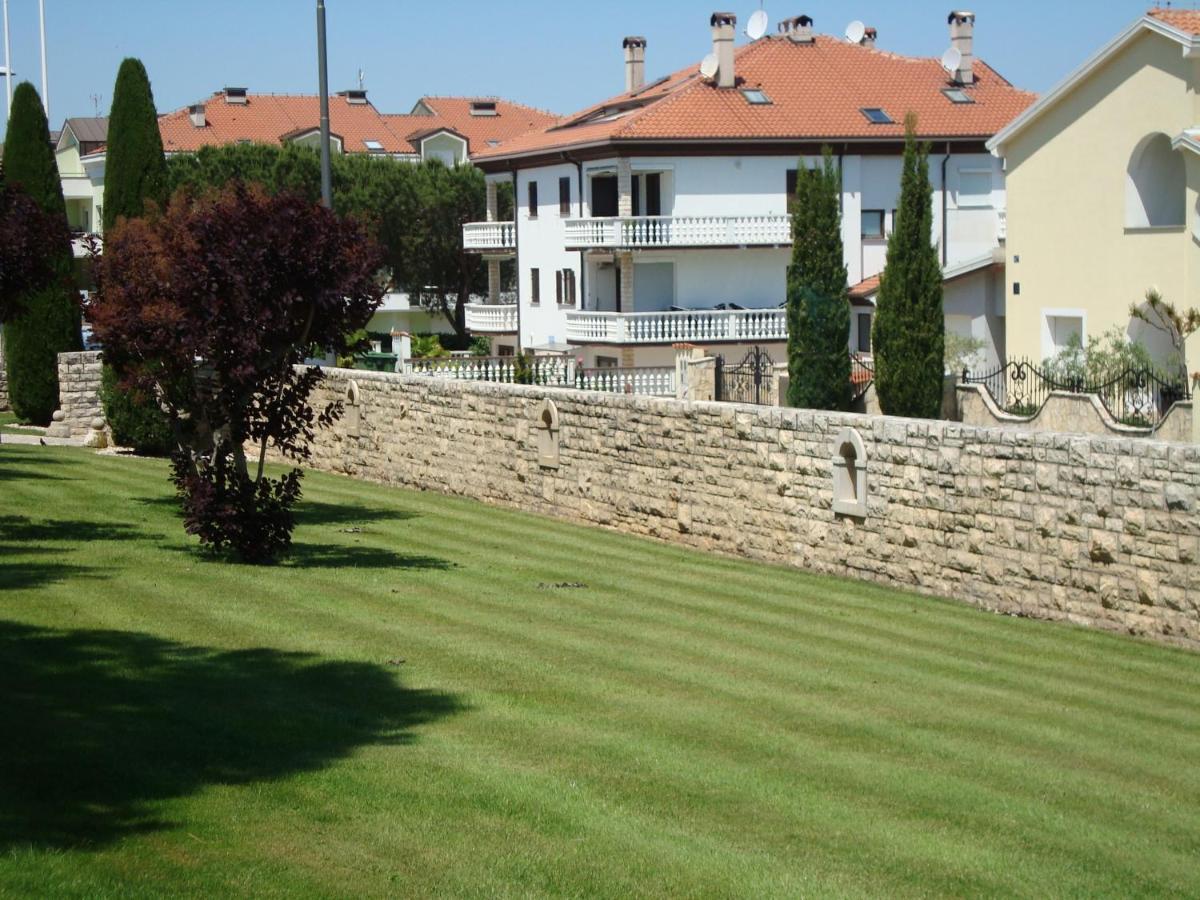 Apartman Carmen Crveni Vrh Dış mekan fotoğraf